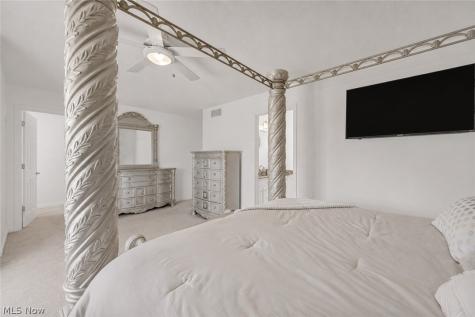33275 Ambleside Drive Avon Lake OH 44012