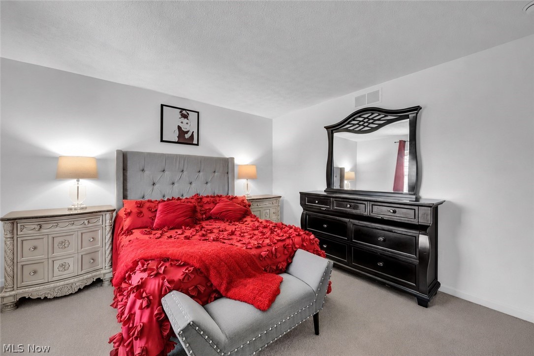 33275 Ambleside Drive Avon Lake OH 44012