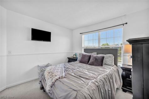 33275 Ambleside Drive Avon Lake OH 44012