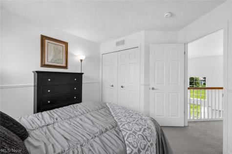 33275 Ambleside Drive Avon Lake OH 44012