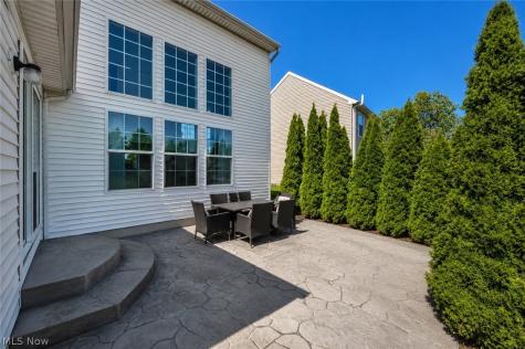 33275 Ambleside Drive Avon Lake OH 44012