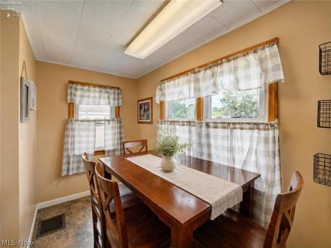 701 Tenney Avenue Amherst OH 44001