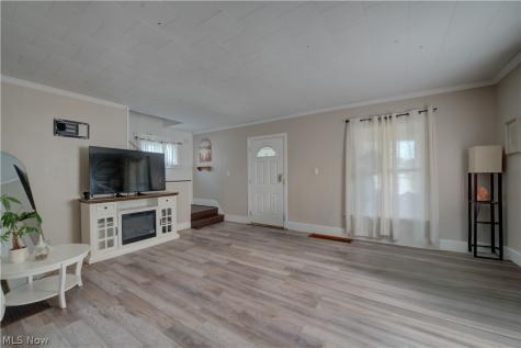 701 Tenney Avenue Amherst OH 44001