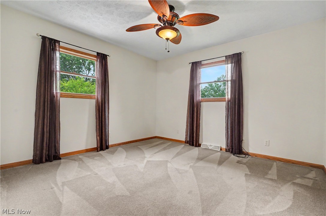 2704 Lyman Drive New Franklin OH 44216