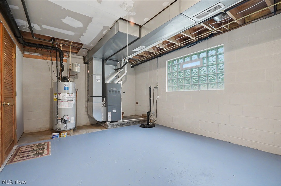 2704 Lyman Drive New Franklin OH 44216