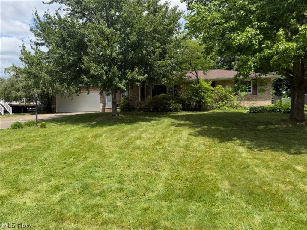 1333 Clarence Street NW Uniontown OH 44685
