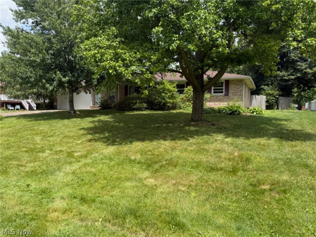 1333 Clarence Street NW Uniontown OH 44685