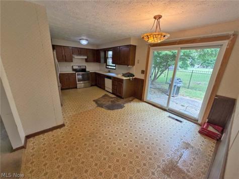 1333 Clarence Street NW Uniontown OH 44685