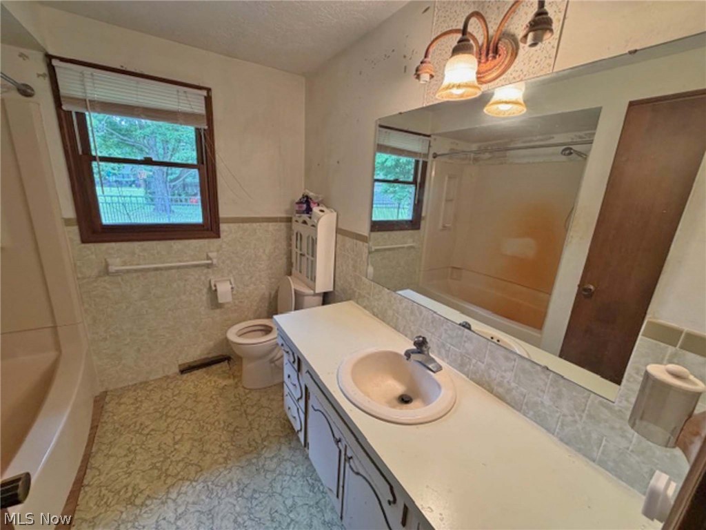 1333 Clarence Street NW Uniontown OH 44685