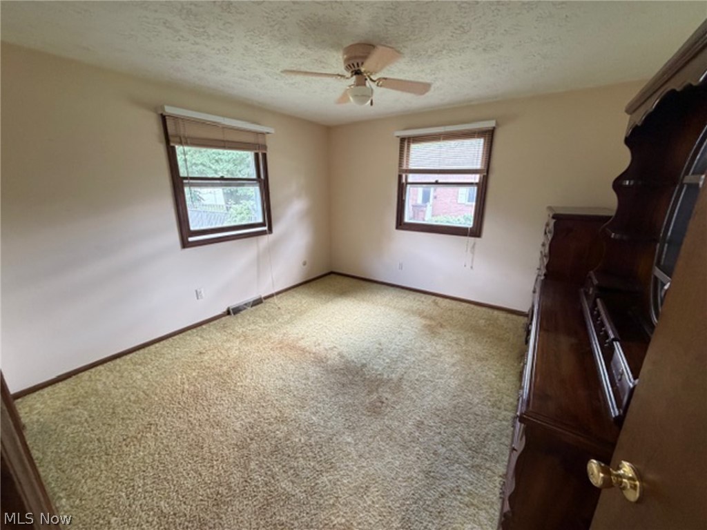 1333 Clarence Street NW Uniontown OH 44685