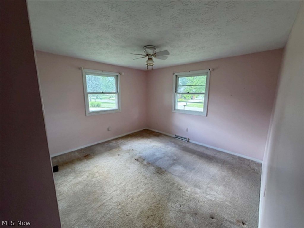 1333 Clarence Street NW Uniontown OH 44685
