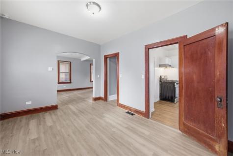 2197 W 104th Street Cleveland OH 44102