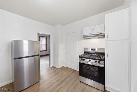 2197 W 104th Street Cleveland OH 44102