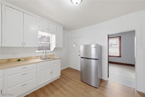 2197 W 104th Street Cleveland OH 44102