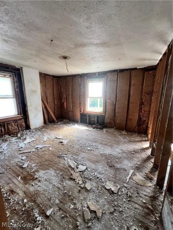 996 Burkhardt Avenue Akron OH 44301