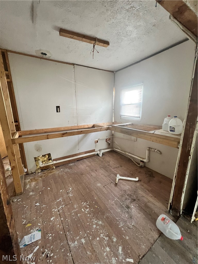996 Burkhardt Avenue Akron OH 44301