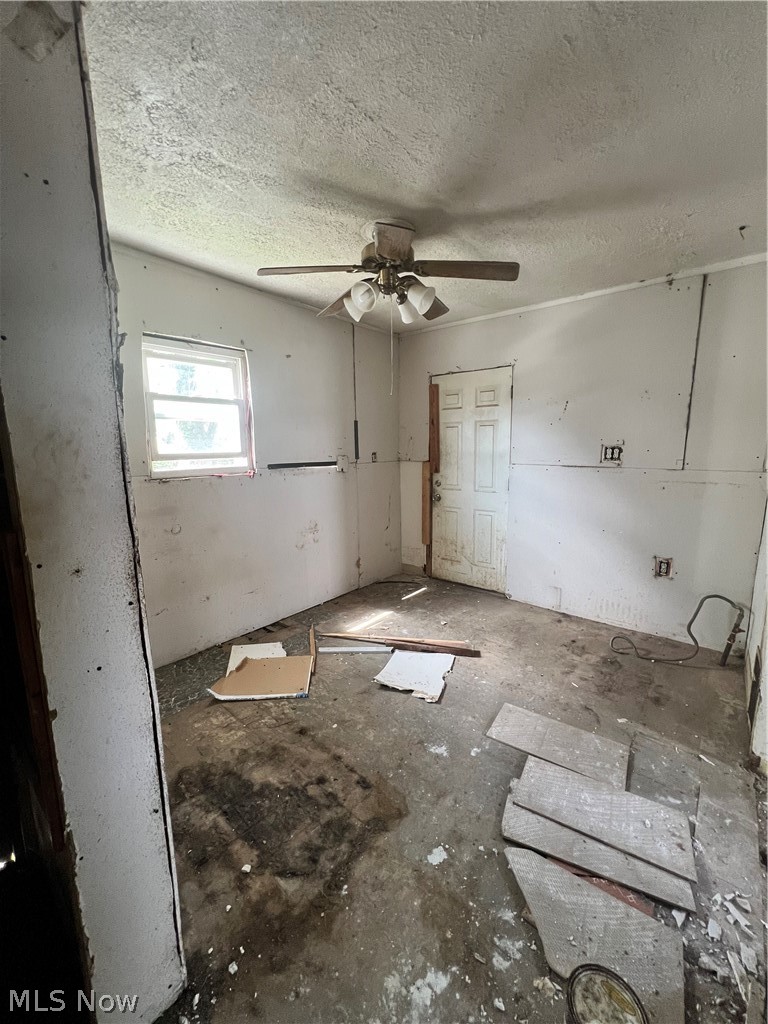 996 Burkhardt Avenue Akron OH 44301