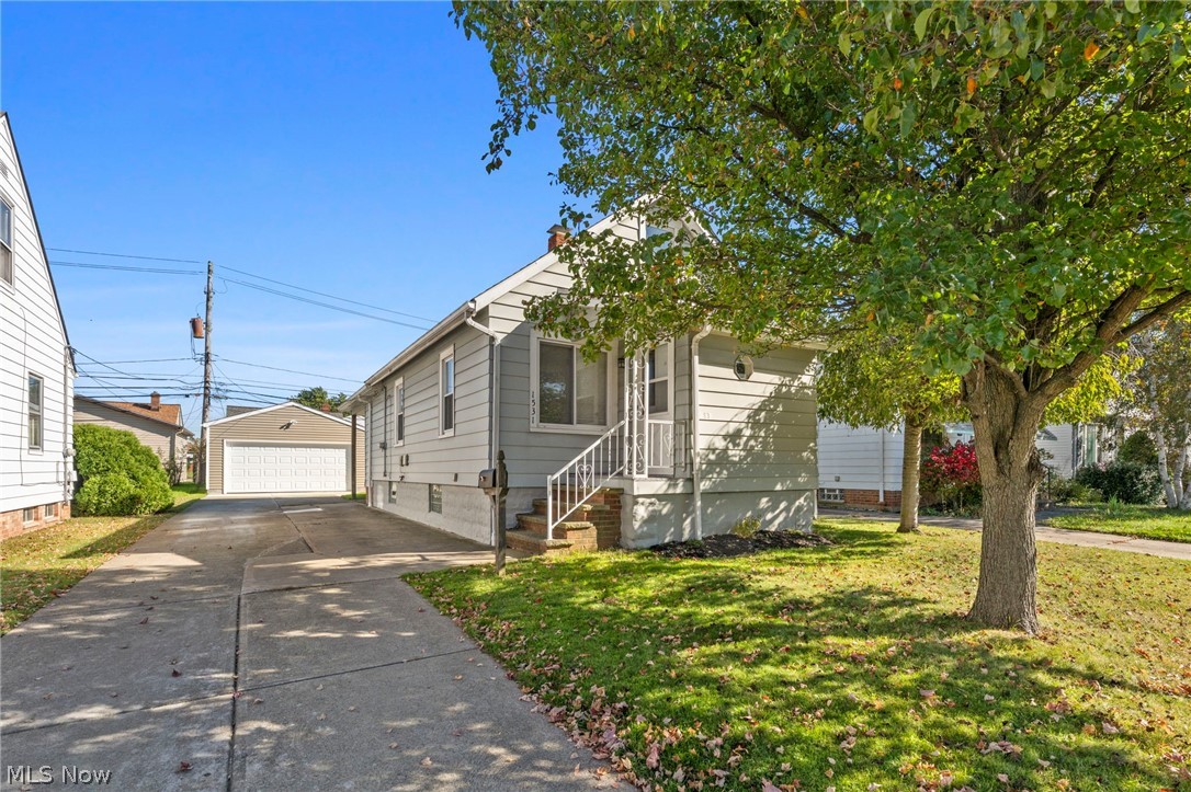 1531 Woodhurst Avenue Mayfield Heights OH 44124