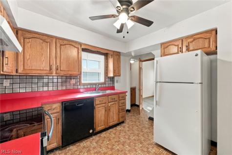 1531 Woodhurst Avenue Mayfield Heights OH 44124