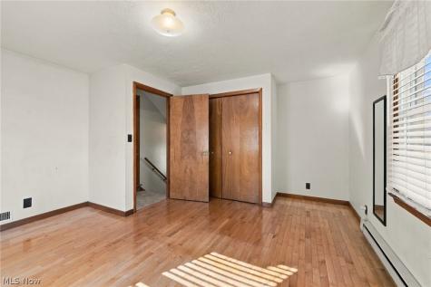 1531 Woodhurst Avenue Mayfield Heights OH 44124