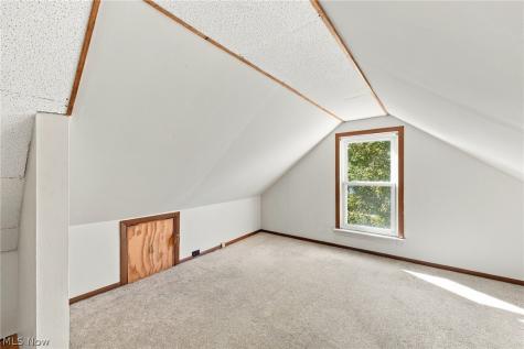 1531 Woodhurst Avenue Mayfield Heights OH 44124