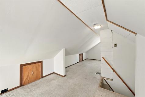 1531 Woodhurst Avenue Mayfield Heights OH 44124