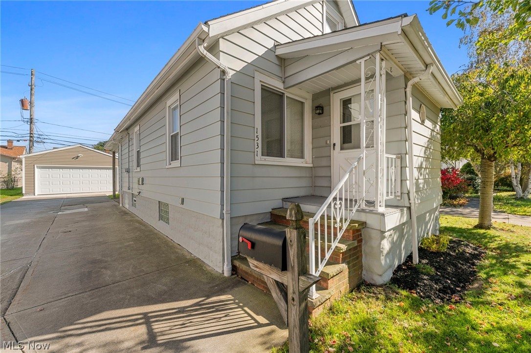 1531 Woodhurst Avenue Mayfield Heights OH 44124