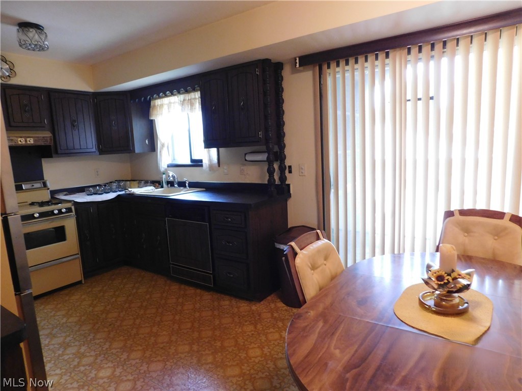 616 Judie Drive Cleveland OH 44109
