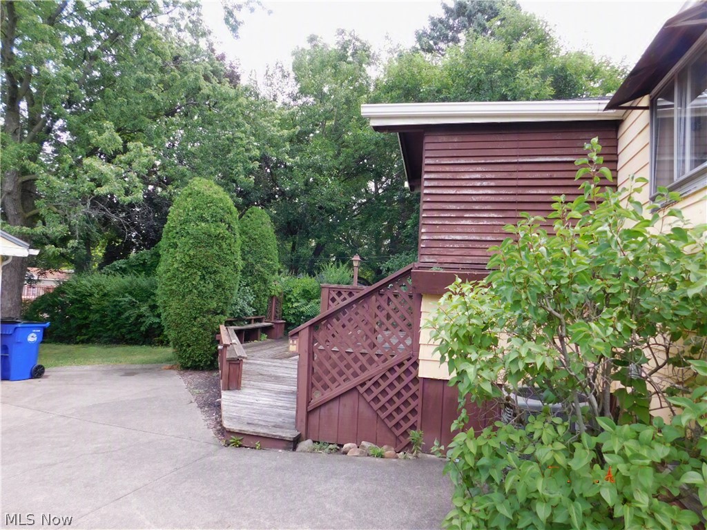 616 Judie Drive Cleveland OH 44109