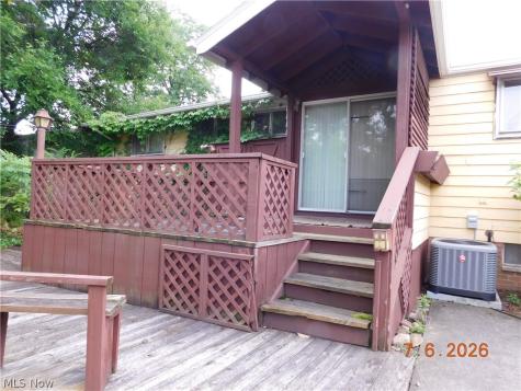 616 Judie Drive Cleveland OH 44109