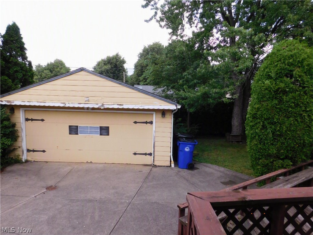 616 Judie Drive Cleveland OH 44109
