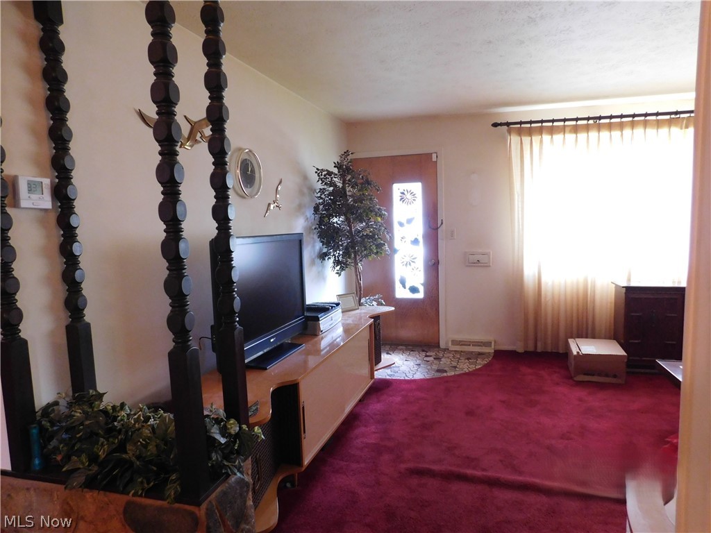 616 Judie Drive Cleveland OH 44109