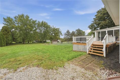 6295 Plum Street NE Louisville OH 44641