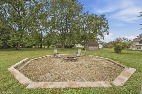 6295 Plum Street NE Louisville OH 44641