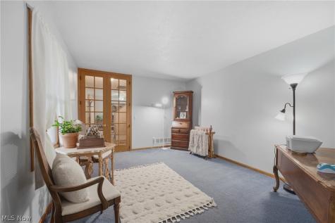 6295 Plum Street NE Louisville OH 44641