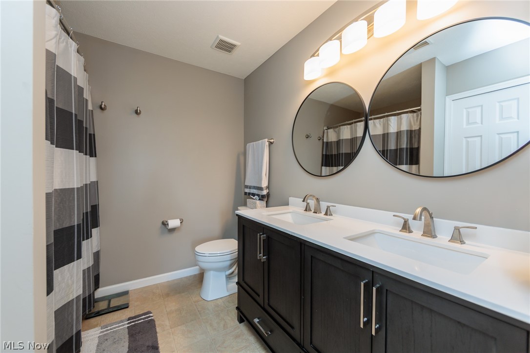 1422 Mclean Avenue Streetsboro OH 44241