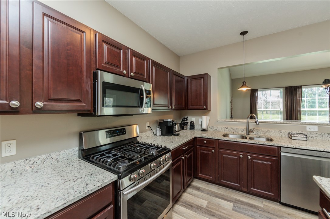 1422 Mclean Avenue Streetsboro OH 44241