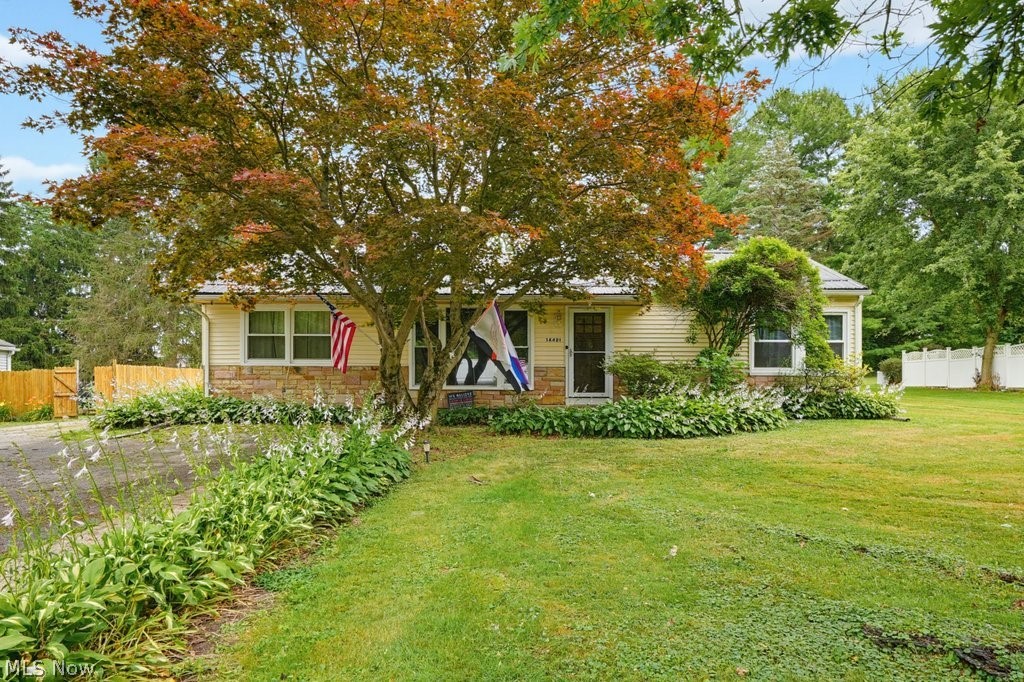 14421 Garden Street Burton OH 44021
