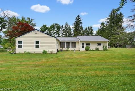 14421 Garden Street Burton OH 44021