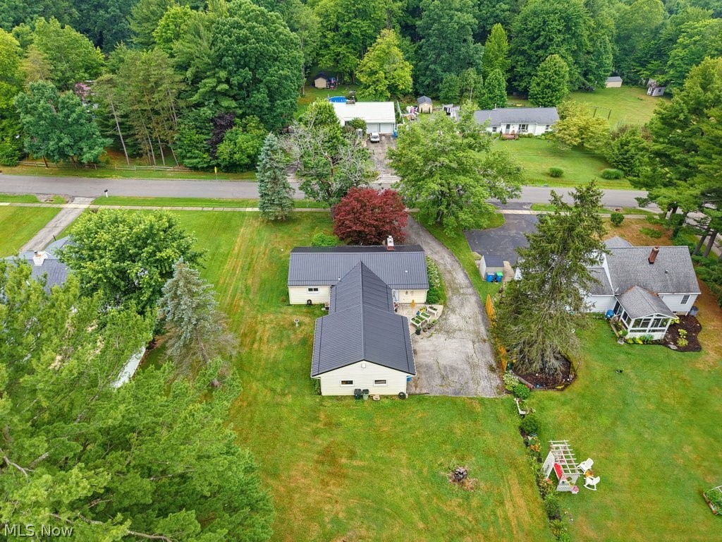 14421 Garden Street Burton OH 44021