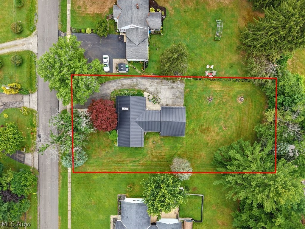 14421 Garden Street Burton OH 44021