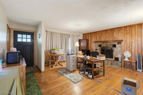 14421 Garden Street Burton OH 44021