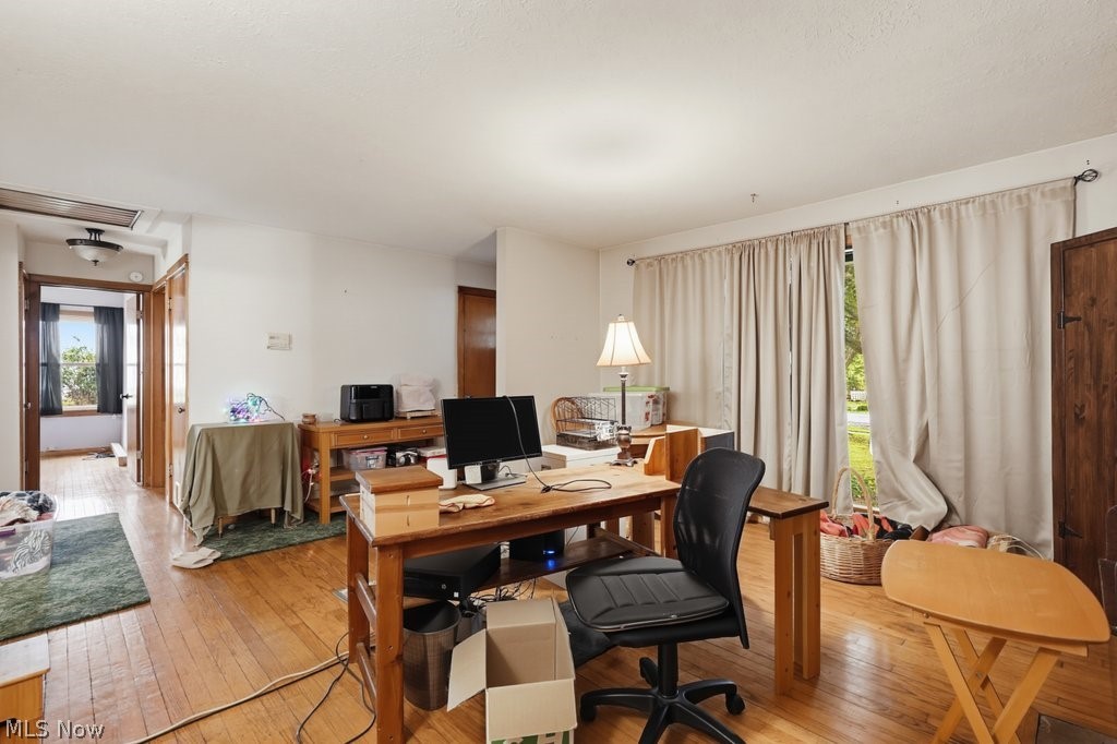 14421 Garden Street Burton OH 44021