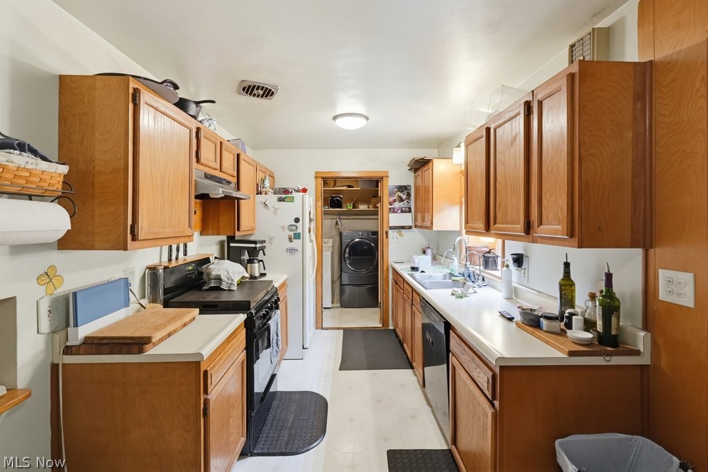 14421 Garden Street Burton OH 44021