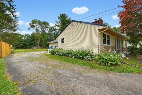 14421 Garden Street Burton OH 44021