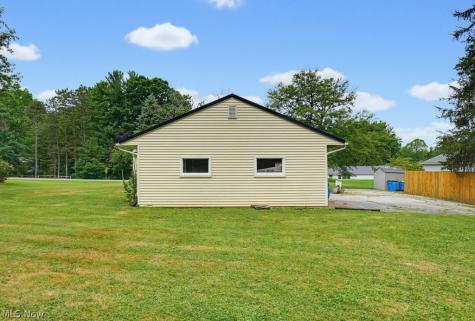 14421 Garden Street Burton OH 44021