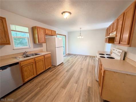 1004 Bellows Street Akron OH 44311