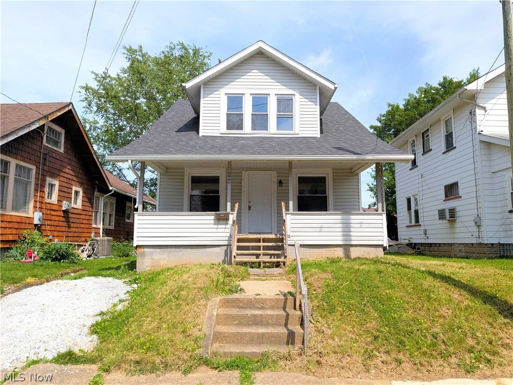 864 10th Street NE Massillon OH 44646