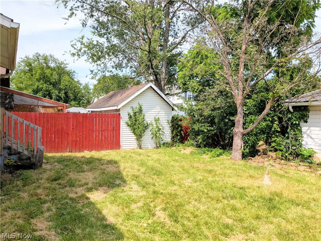 864 10th Street NE Massillon OH 44646