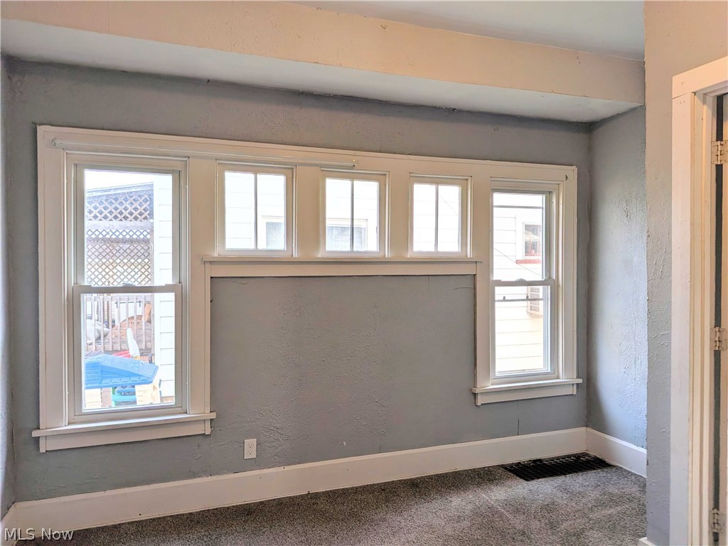 864 10th Street NE Massillon OH 44646